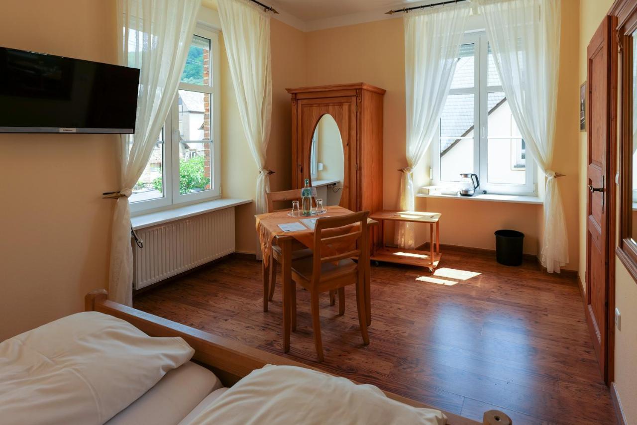 Hotel Alte Buergermeisterei Ediger-Eller Εξωτερικό φωτογραφία