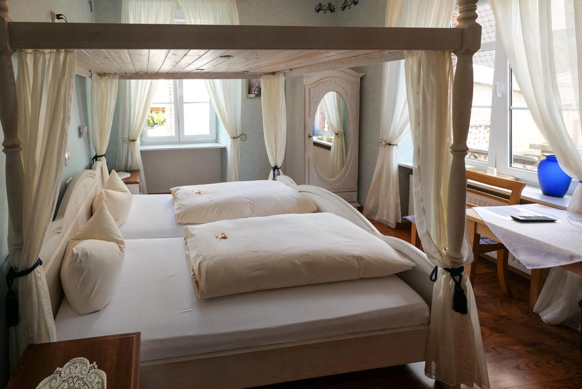 Hotel Alte Buergermeisterei Ediger-Eller Εξωτερικό φωτογραφία